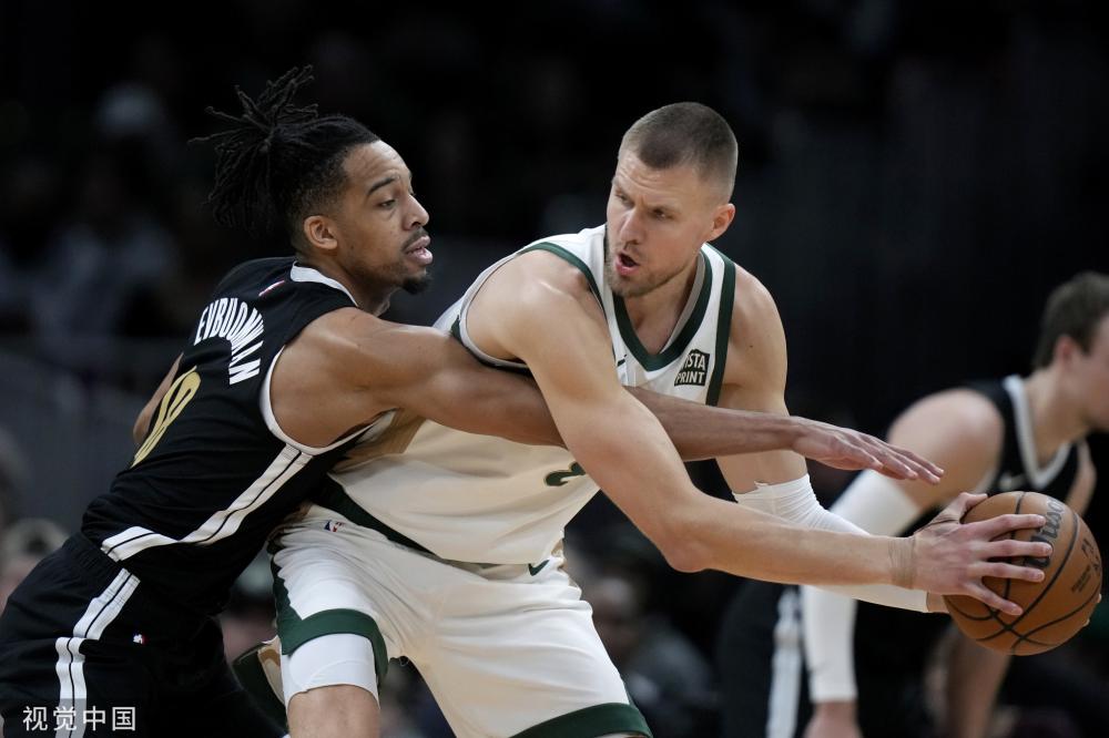 两国足球领 两国足球领